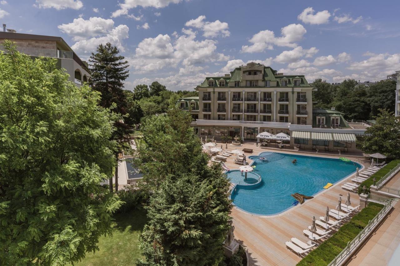 Apartcomplex Splendid Saints Constantine and Helena Exterior foto