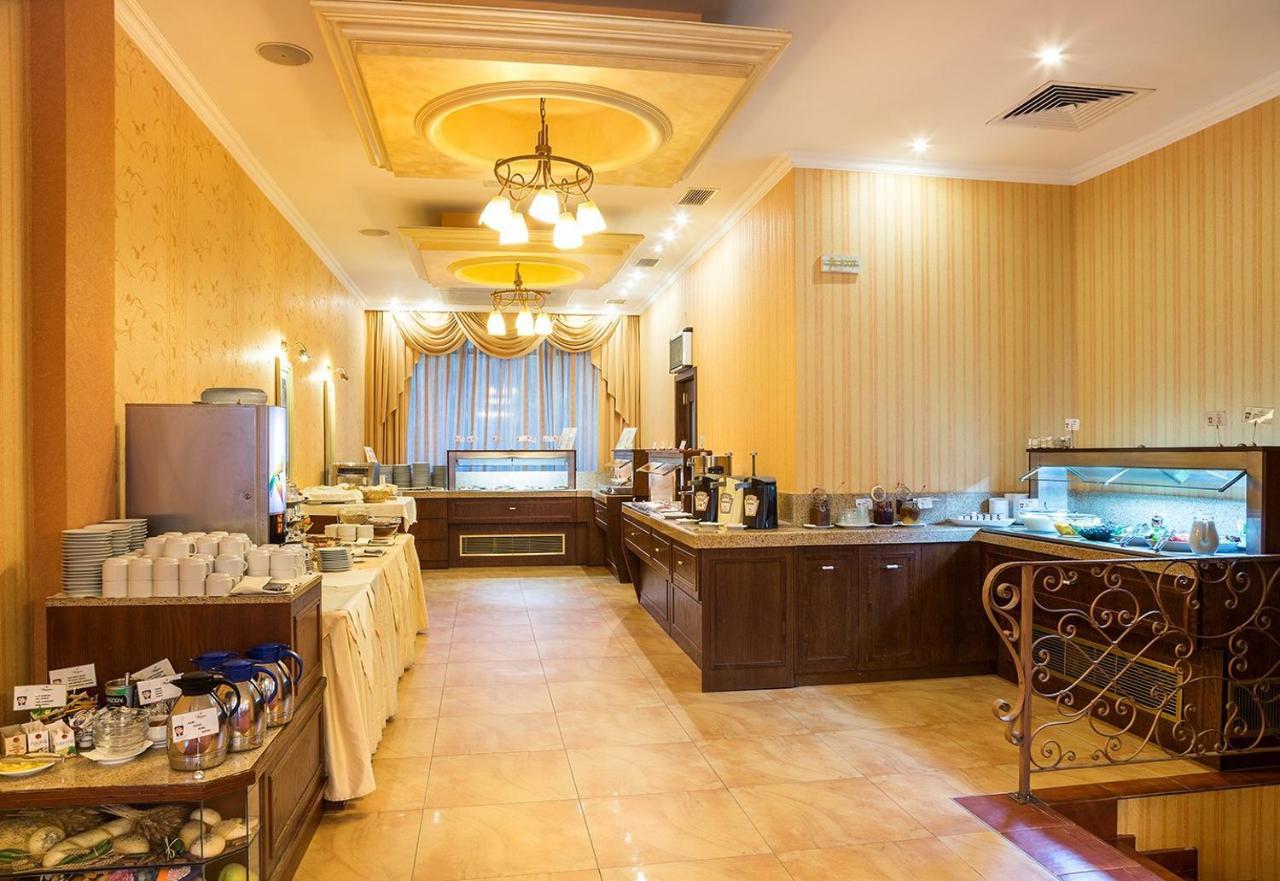 Apartcomplex Splendid Saints Constantine and Helena Exterior foto